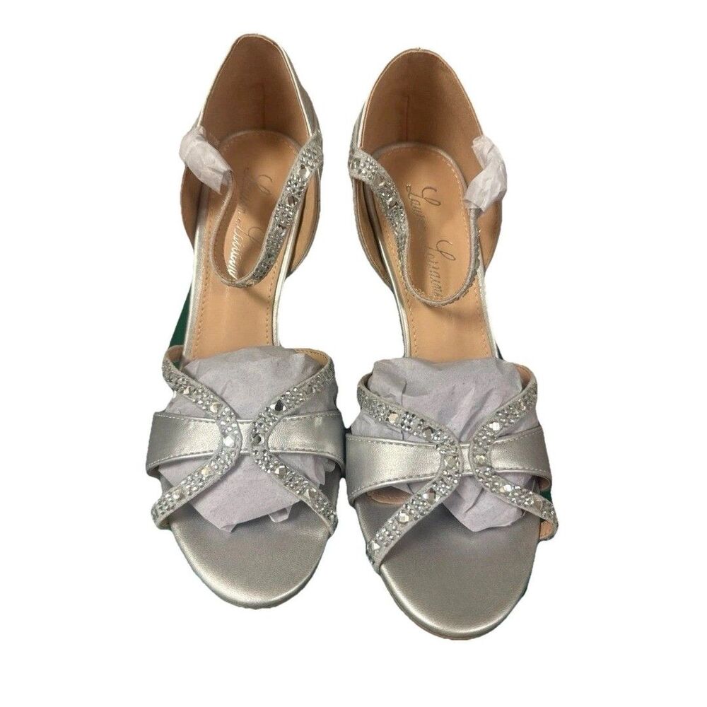 Brand new Lauren Lorraine Daisey heels new in box. Size 7.